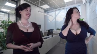 Online Video huge boobs